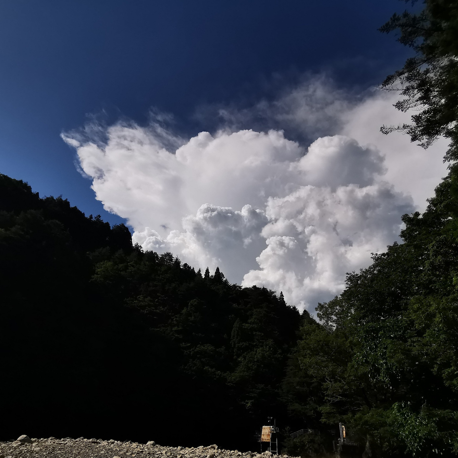 関西のキャニオニングは滋賀県神崎川で｜ゲリラ豪雨